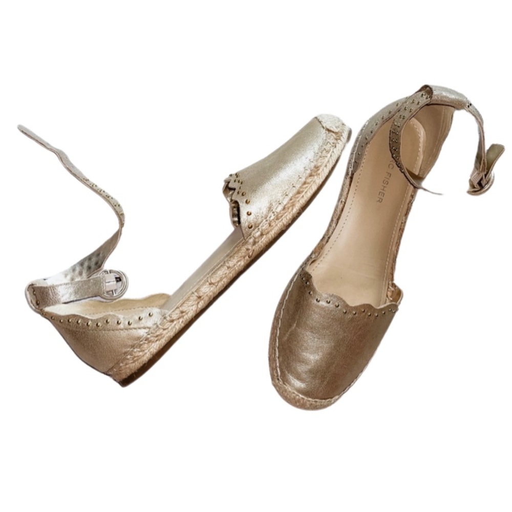 Marc Fisher Jarquis Gold Flat Espadrille Sandals